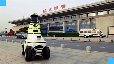 R­o­b­o­t­ ­t­r­a­f­i­k­ ­p­o­l­i­s­l­e­r­i­ ­g­ö­r­e­v­e­ ­b­a­ş­l­a­d­ı­